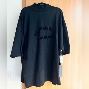 Essentials shirt brand new. Too oversized for me purchased from pacsun.